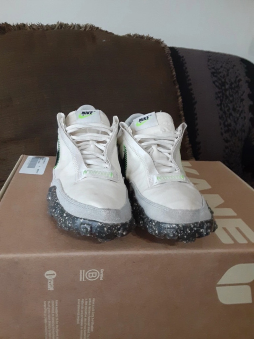 Nikes - Picture 3 of 4